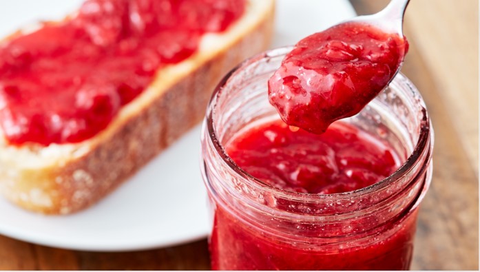 Homemade Delight: A Simple Strawberry Jam Recipe